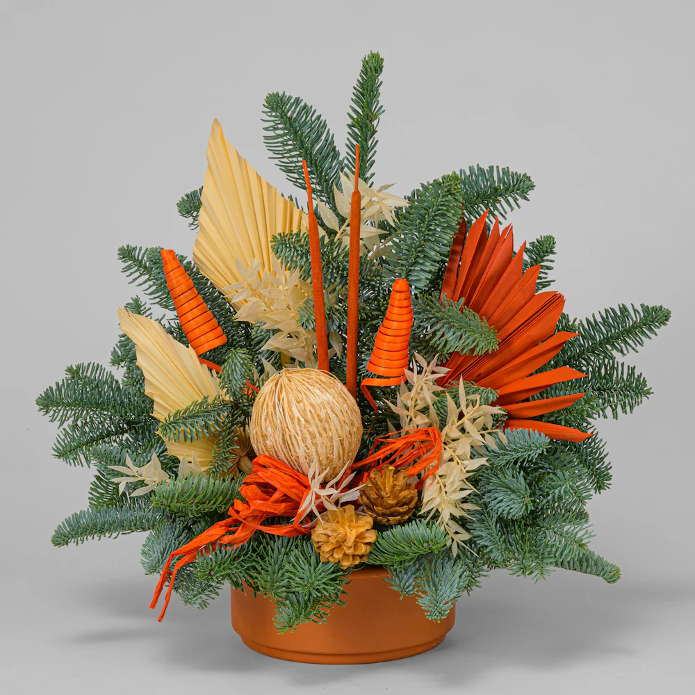 Grabstrauß Nobilis mit Akzenten in orange und natur - Image 2